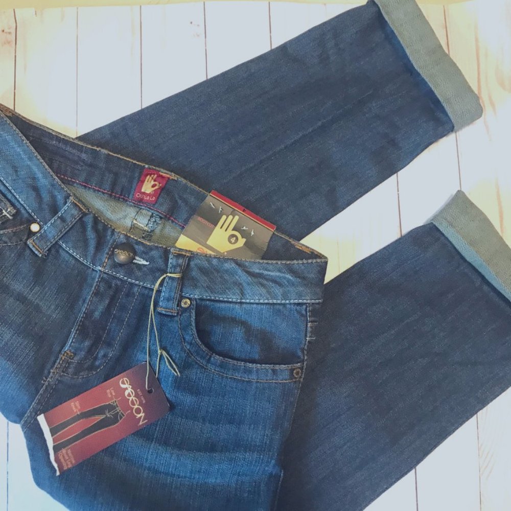 Sasson Dark Denim Low Rise BootCut/Cropped Size 4 New